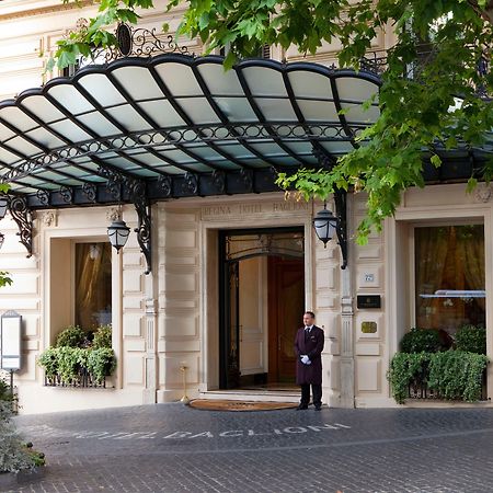 Baglioni Hotel Regina - The Leading Hotels Of The World Roma Esterno foto Entrance of the hotel