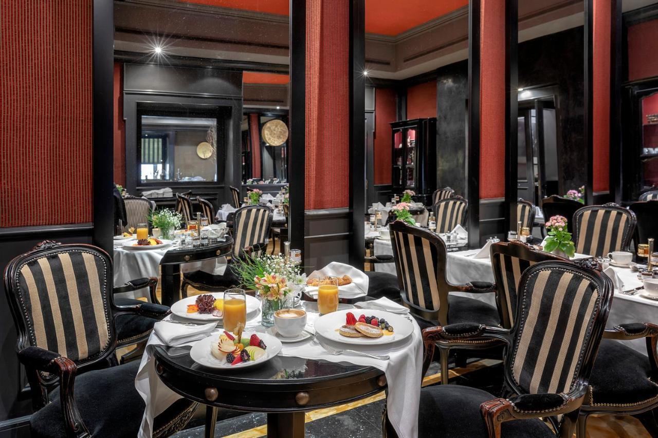Baglioni Hotel Regina - The Leading Hotels Of The World Roma Esterno foto The restaurant