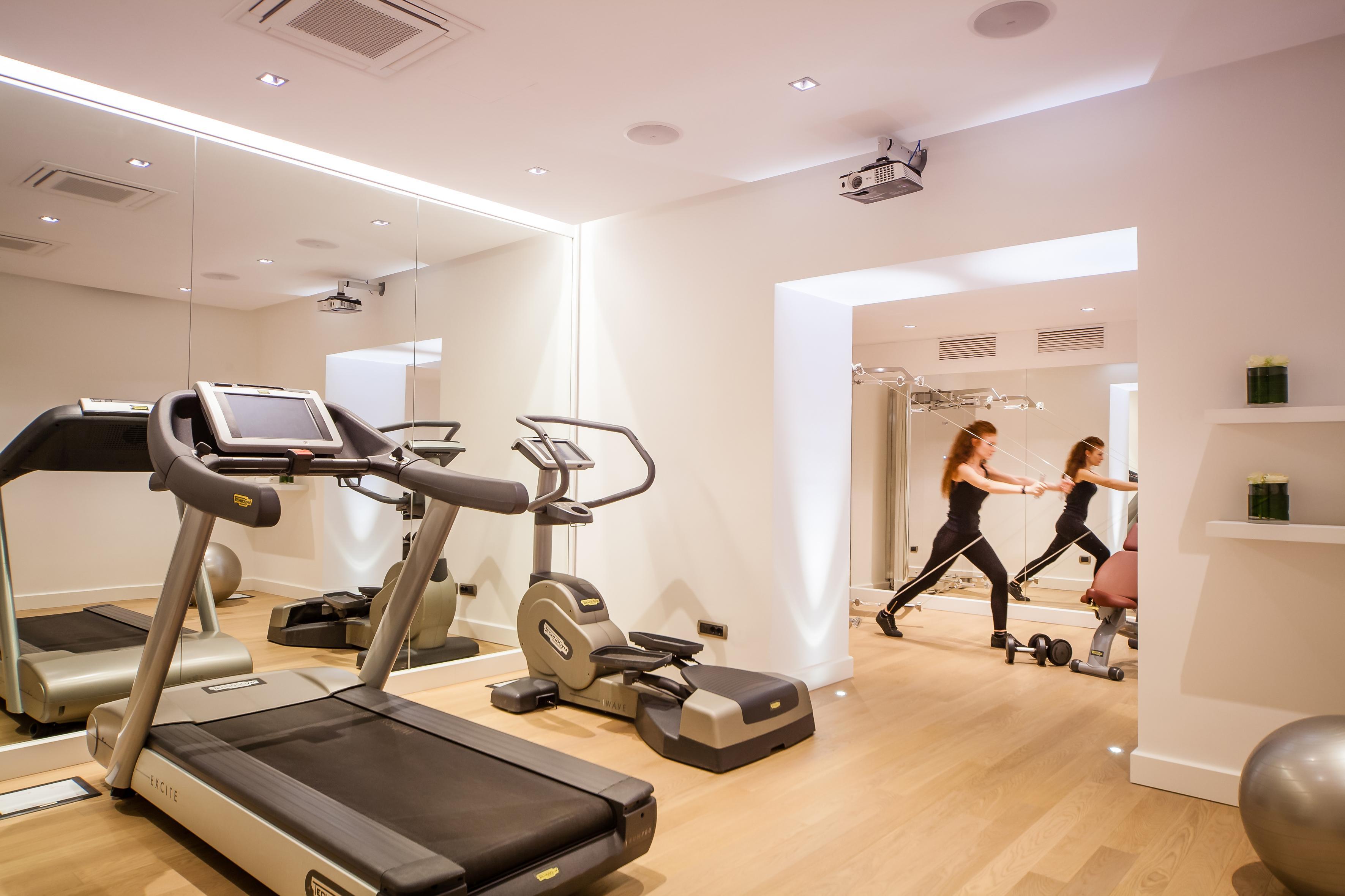 Baglioni Hotel Regina - The Leading Hotels Of The World Roma Esterno foto The gym at The Dorchester